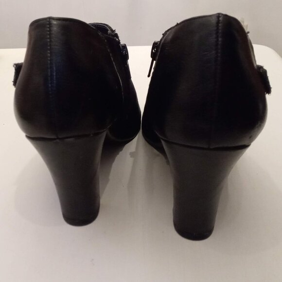 Aerosoles Heelrest Black Suede Ankle Boots Womens US 9 M Booties Polka Dot Style - Picture 7 of 9